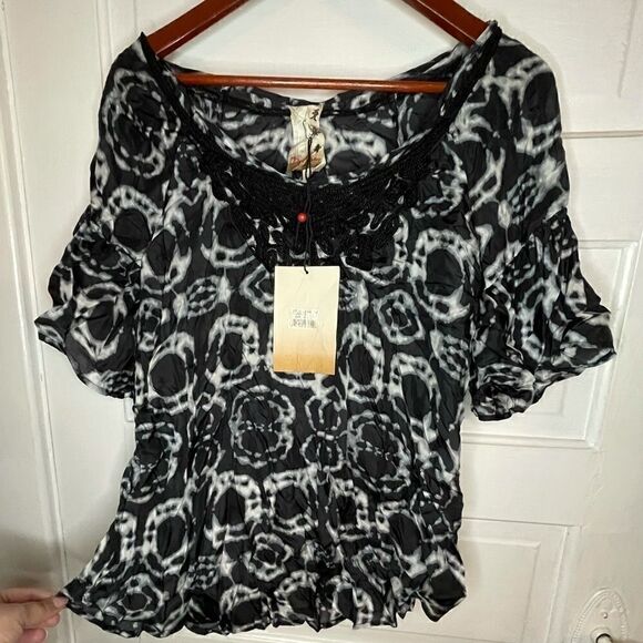 Da-Nang 100% Silk Handcrafted Shirt w/ Embroidery - Picture 1 of 11